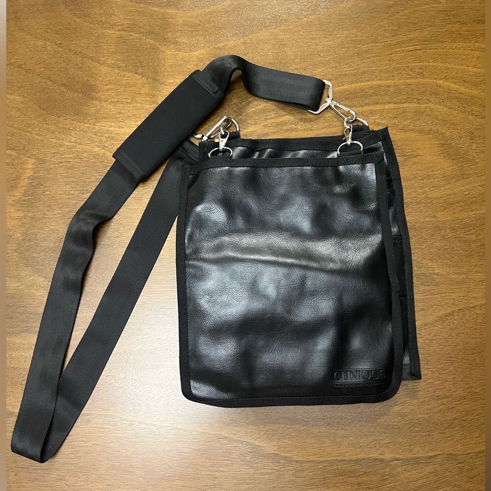 Sold*** Clinique BRUSH BELT makeup brush holder faux leather black (0393) - Picture 2 of 11